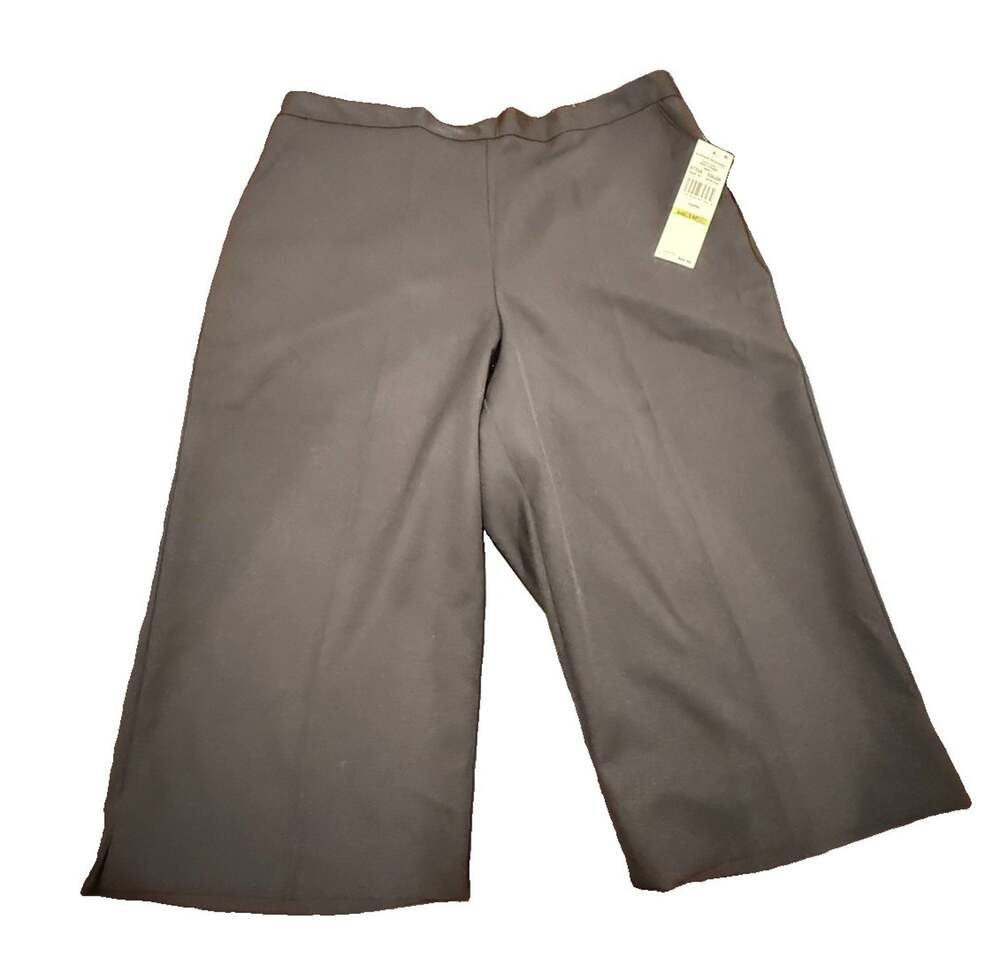 Alfred Dunner Womens 14P Black Capri Pants Petite Pull On Stretch NWT